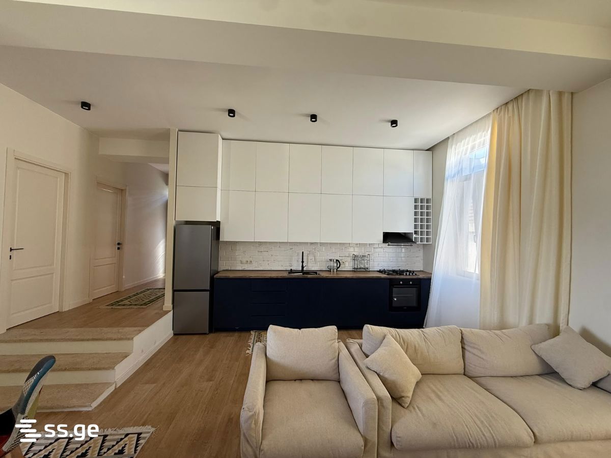 4 Room Private House For Sale view 13