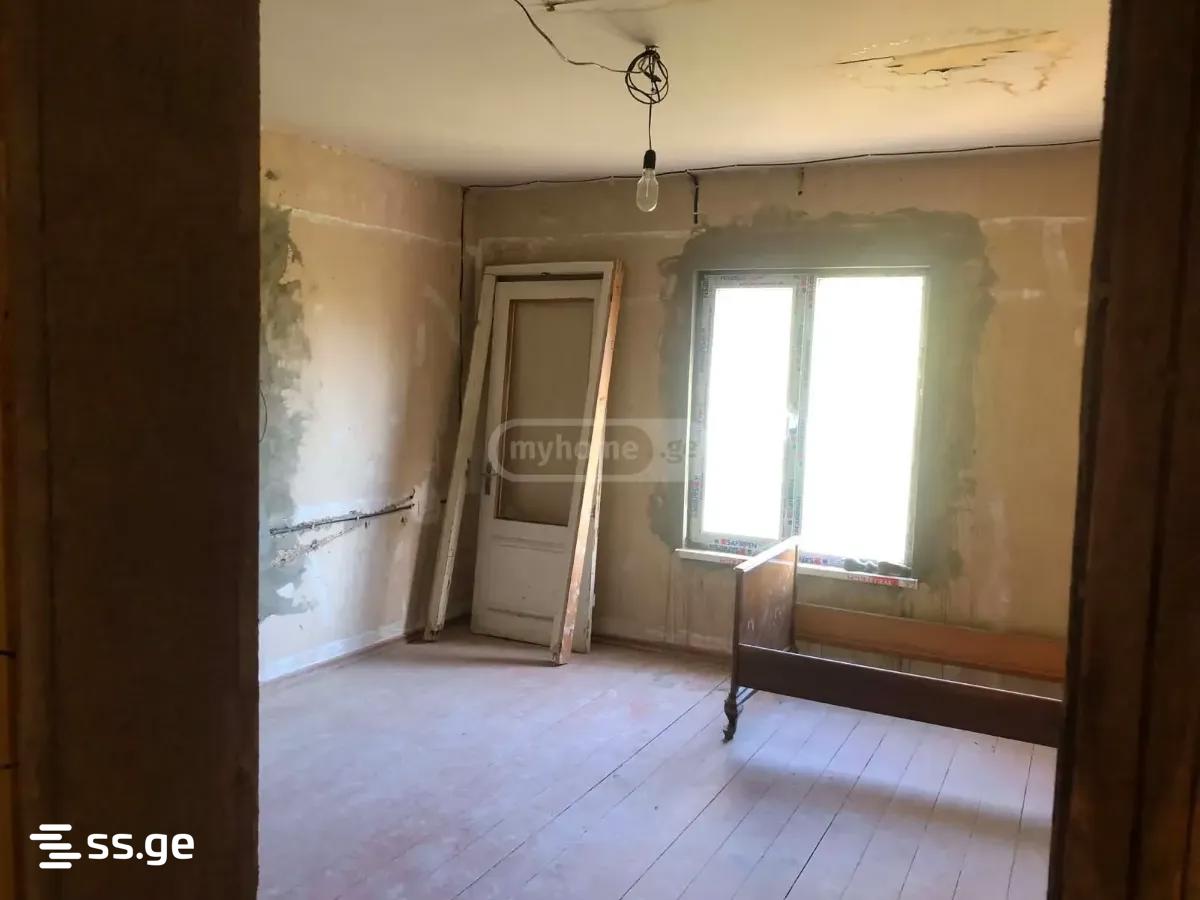 4 Room Private House For Sale view 6