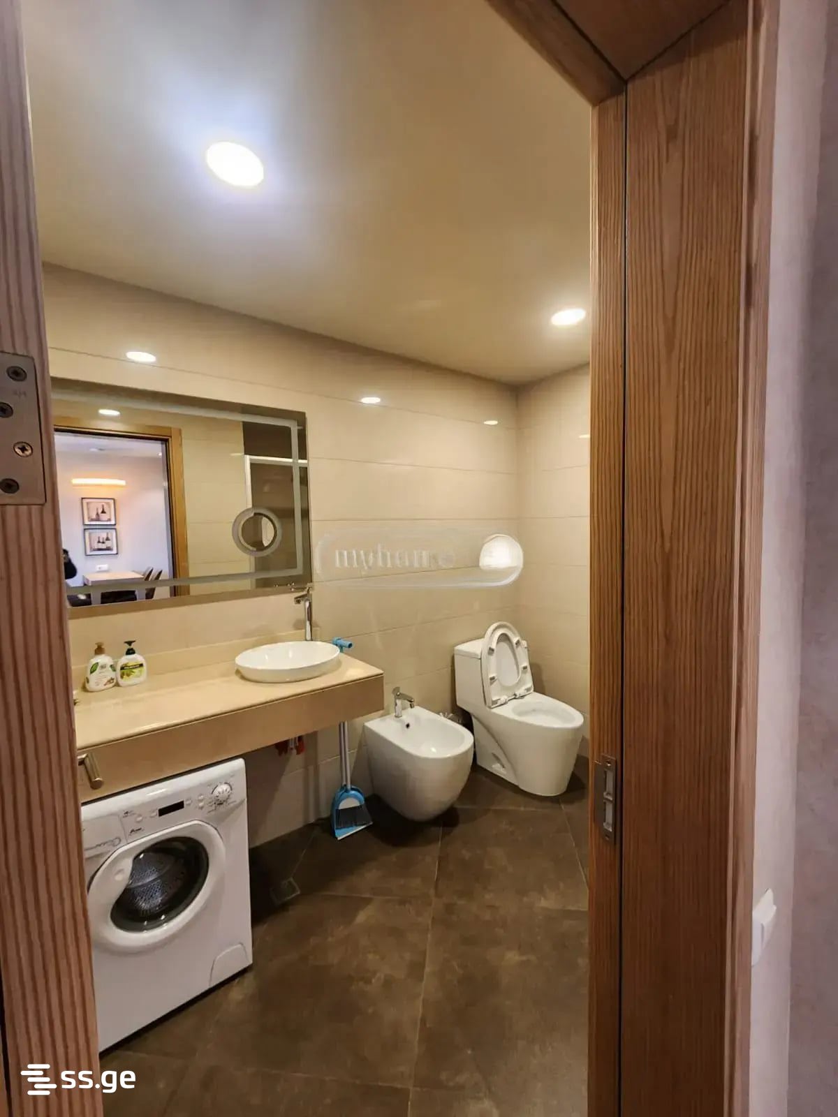 3 Room Flat Daily Rent. Chaqvi view 17