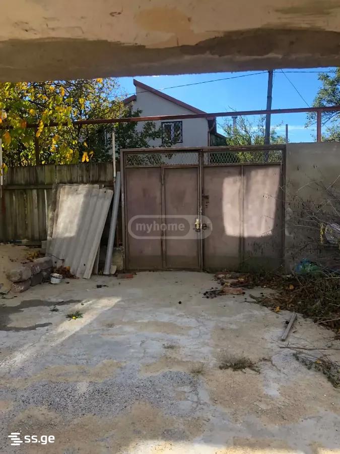 4 Room Private House For Sale view 1