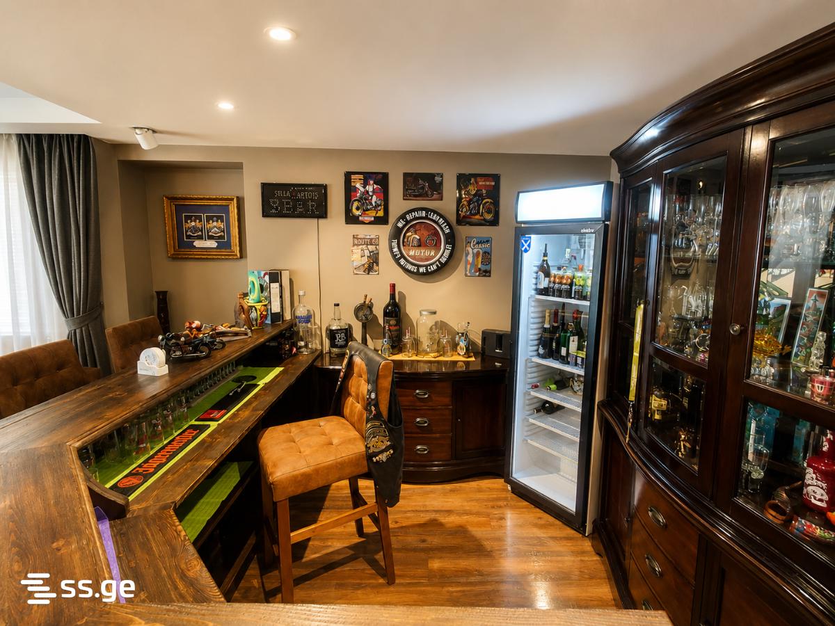 7 Room Private House For Sale view 8