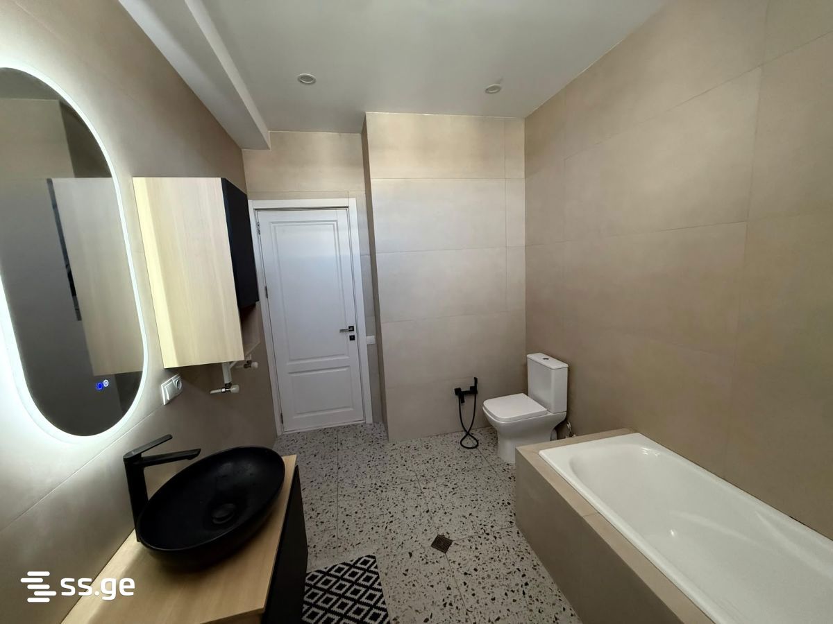 4 Room Private House For Sale view 8