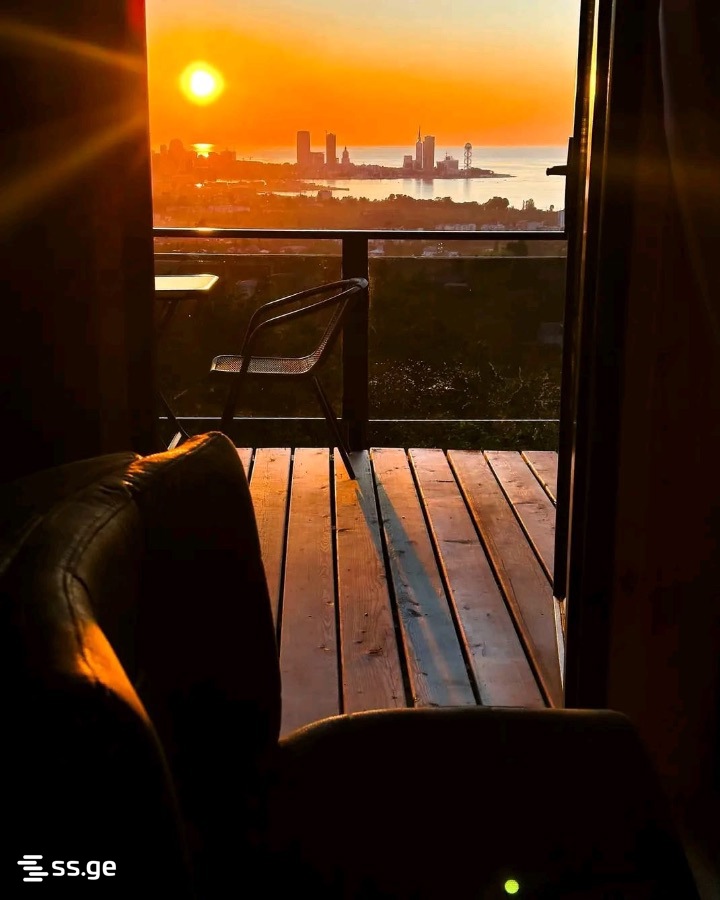 2 Room Summer Cottage Daily Rent. Batumi view 3