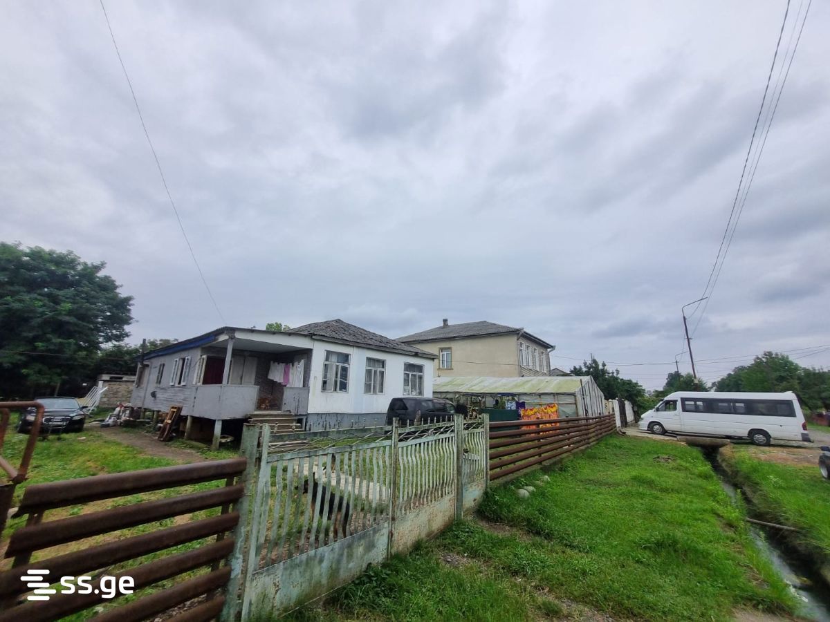 3 Room Private House For Sale view 4