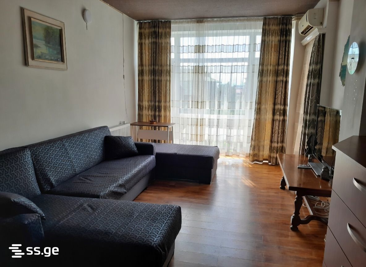 2 Room Flat Daily Rent. Ureki view 2