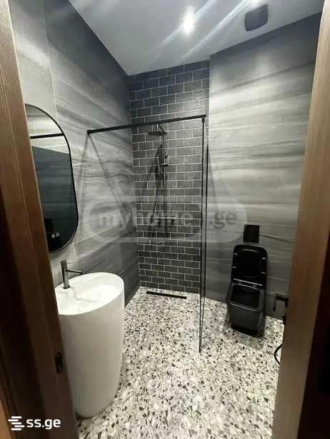 8 Room Private House For Rent. Digomi view 6