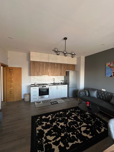 https://static.ss.ge/20260827/1_3b2b0309-9b23-4007-9d22-b276bc1507af_Thumb.jpg