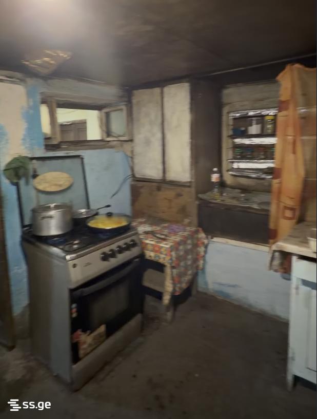 8 Room Private House For Sale view 11