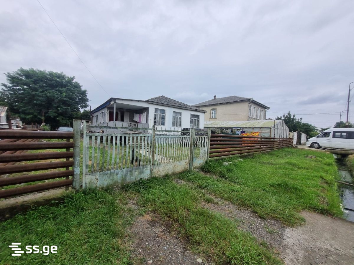 3 Room Private House For Sale view 5