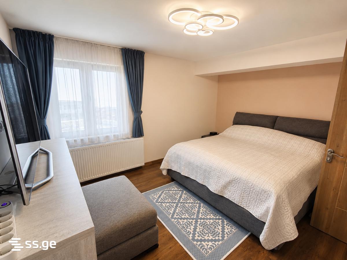 7 Room Private House For Sale view 15