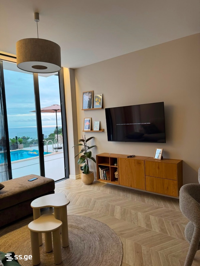 4 Room Private House For Rent. Makhindjauri view 1