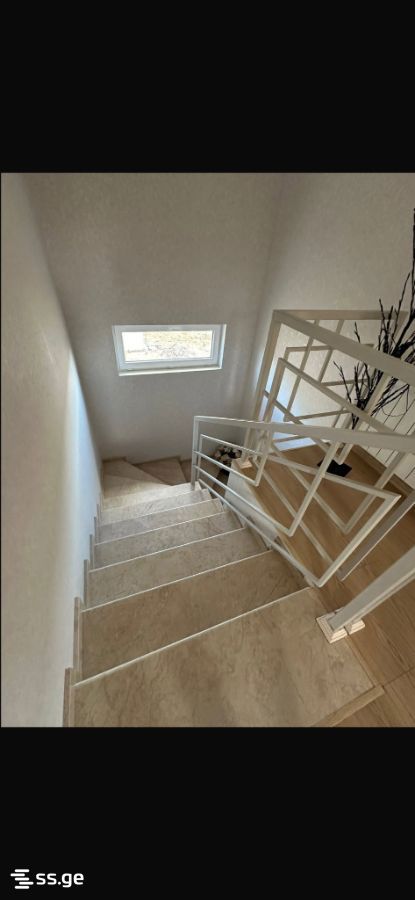 6 Room Private House For Sale view 10