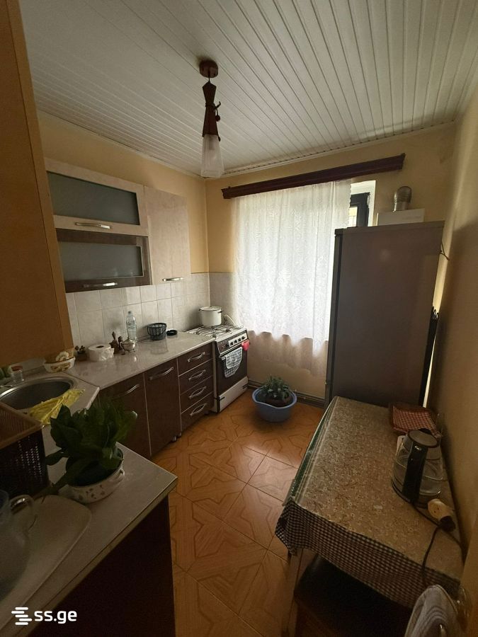 4 Room Flat For Rent. Zugdidi view 12