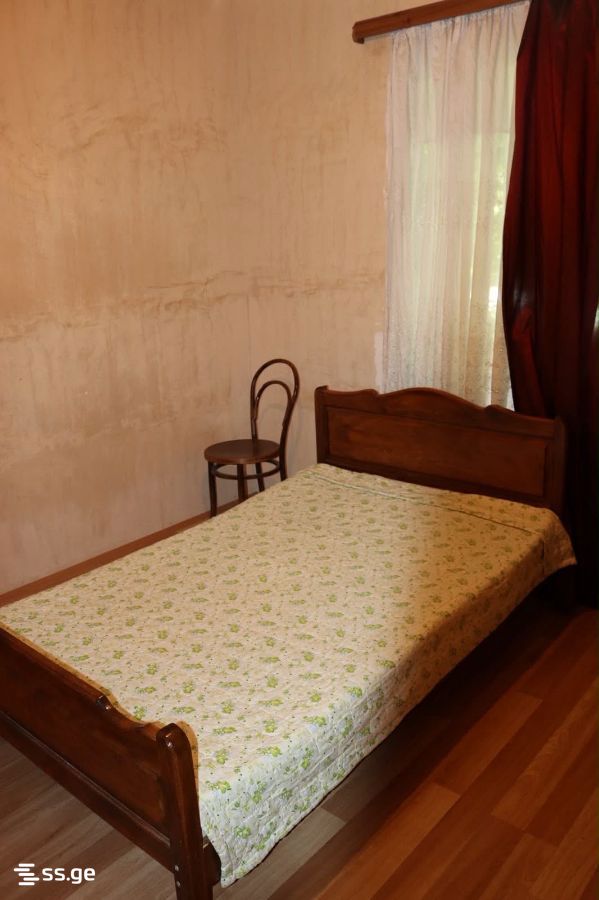 5 Room Private House For Sale view 2