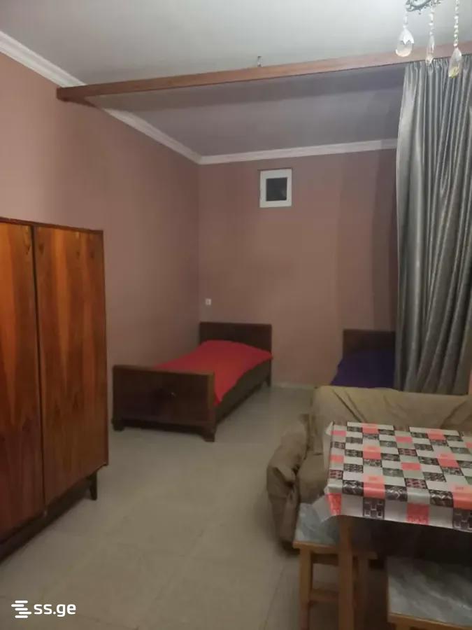 1 Room Private House Daily Rent. Isani view 3