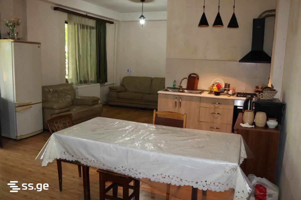 5 Room Private House For Sale view 4