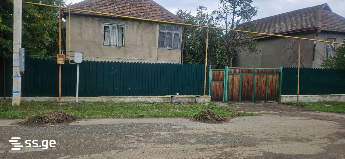7 Room Summer Cottage For Sale view 3
