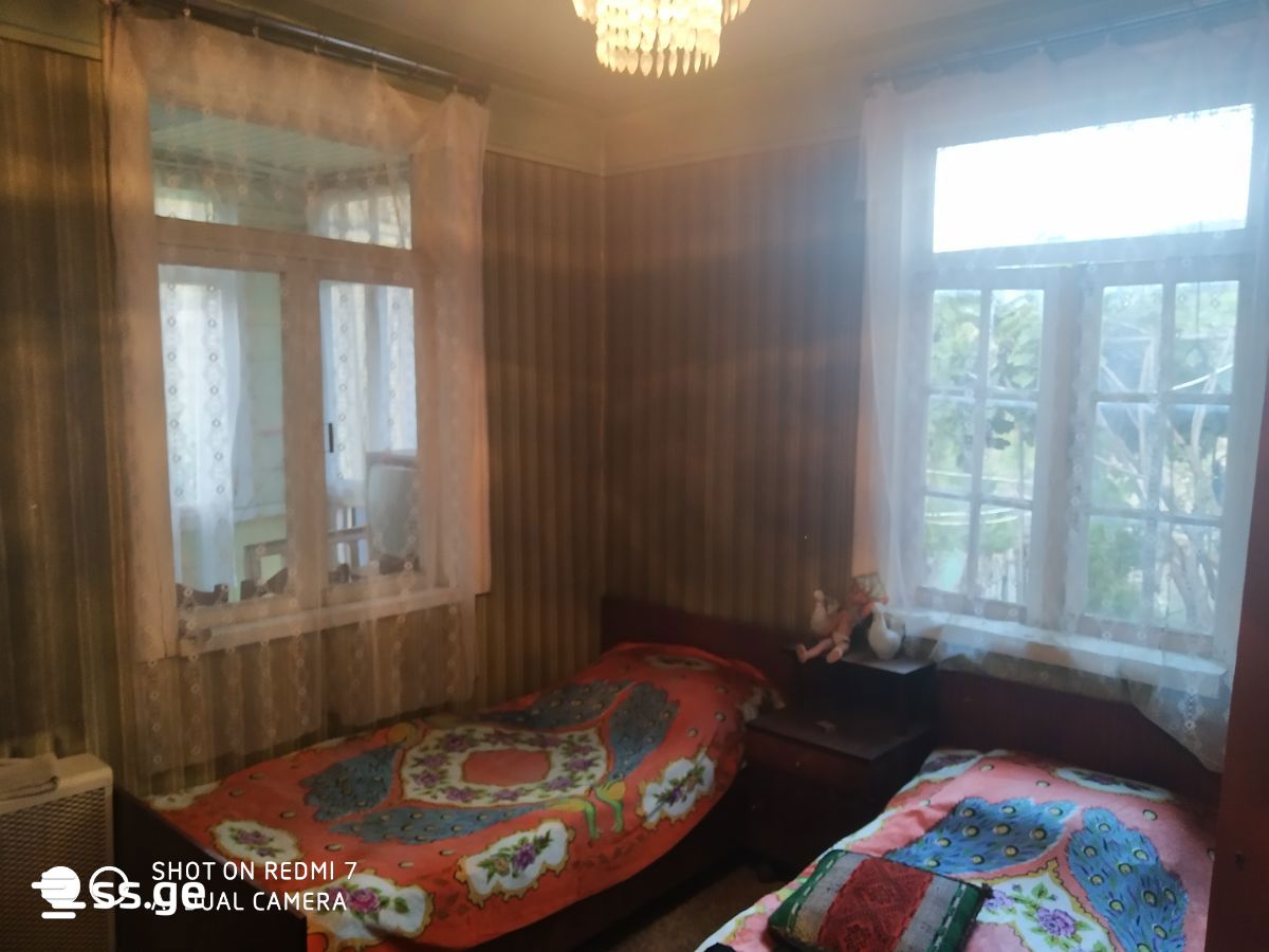 4 Room Private House For Sale view 2