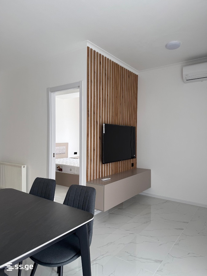 2 Room Flat Daily Rent. Rustavi view 6