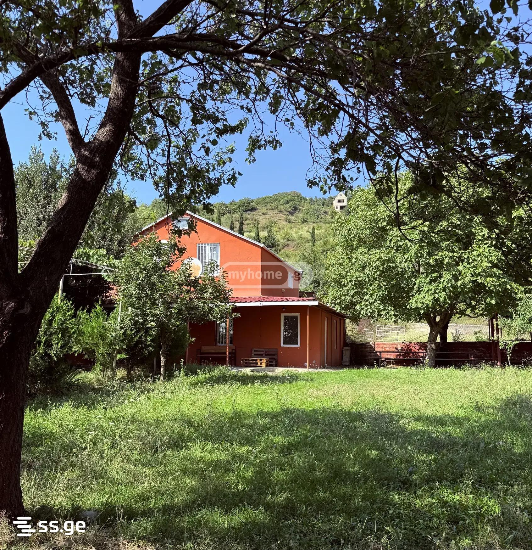 7 Room Private House For Sale view 12