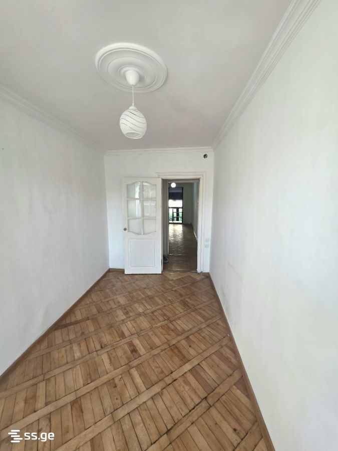 2 Room Flat For Rent. Poti view 7