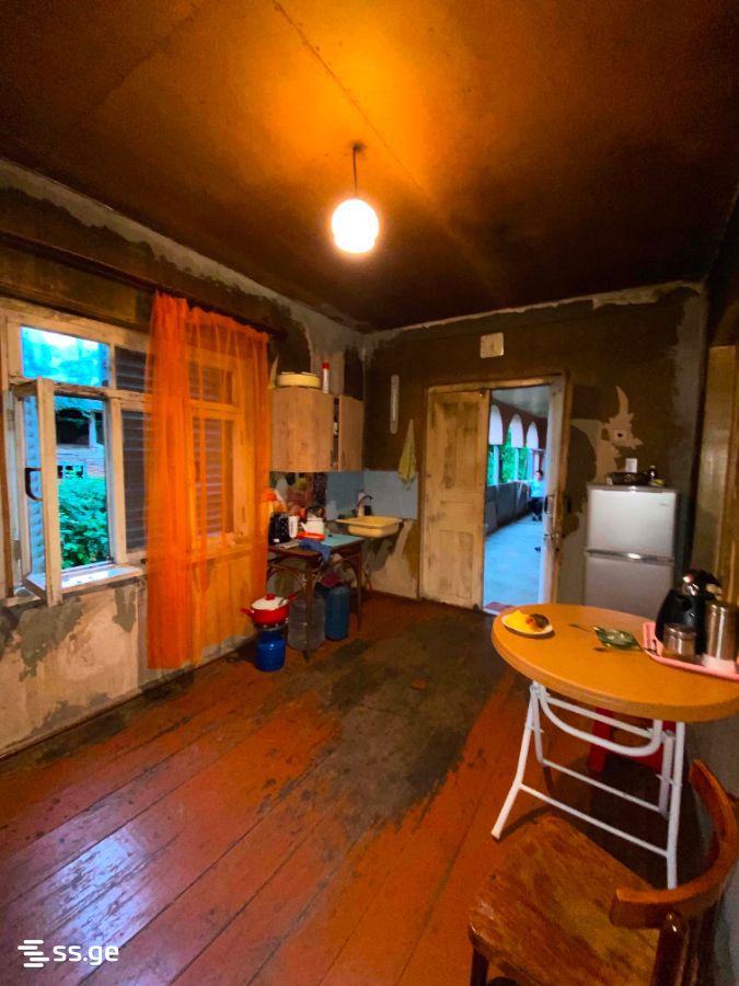 4 Room Private House For Sale view 9