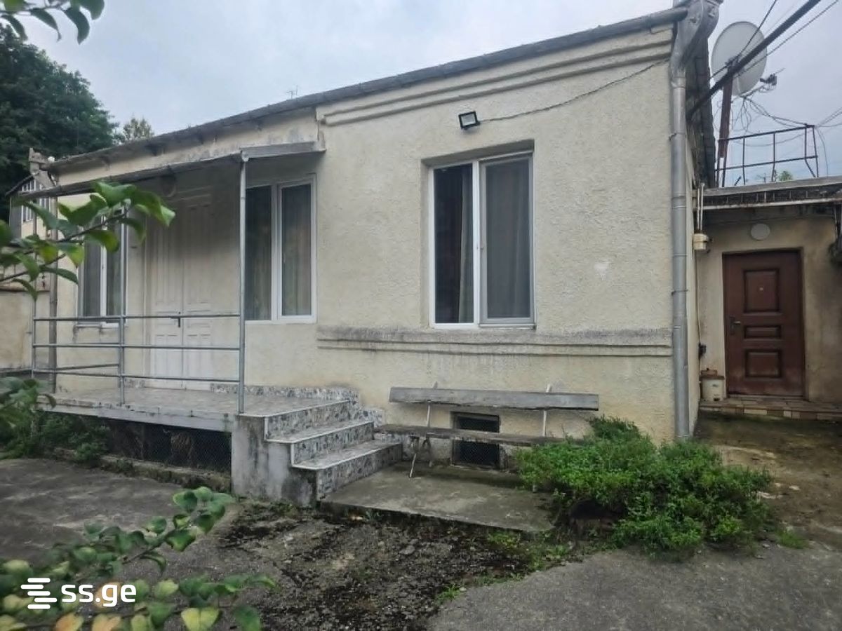 5 Room Private House For Sale view 1