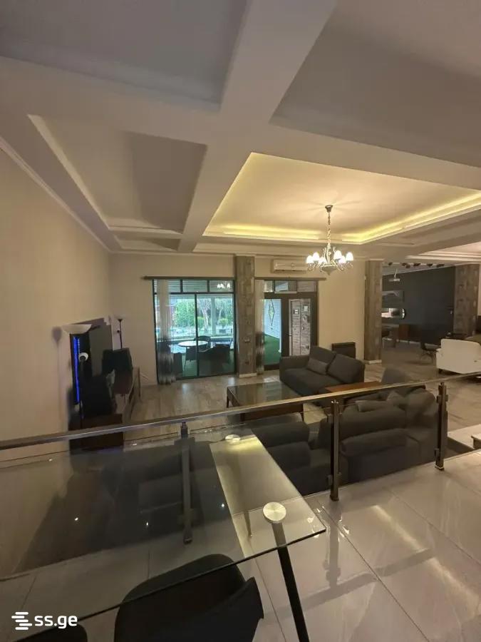 6 Room Private House Daily Rent. Chugureti view 2