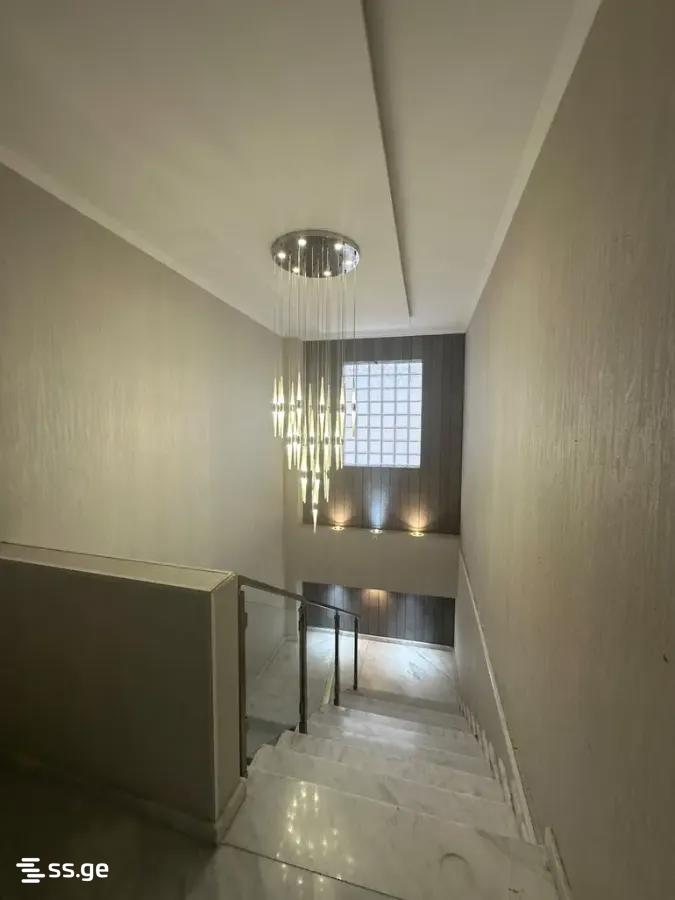 6 Room Private House Daily Rent. Chugureti view 5