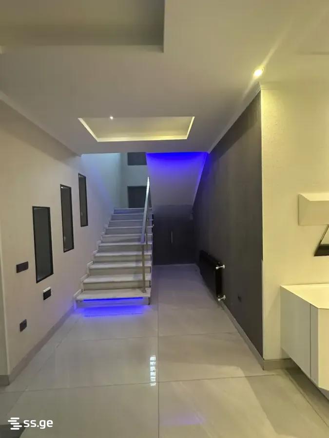 6 Room Private House Daily Rent. Chugureti view 12