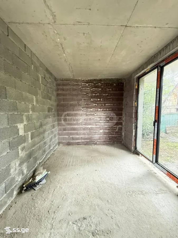 5 Room Private House For Sale view 9