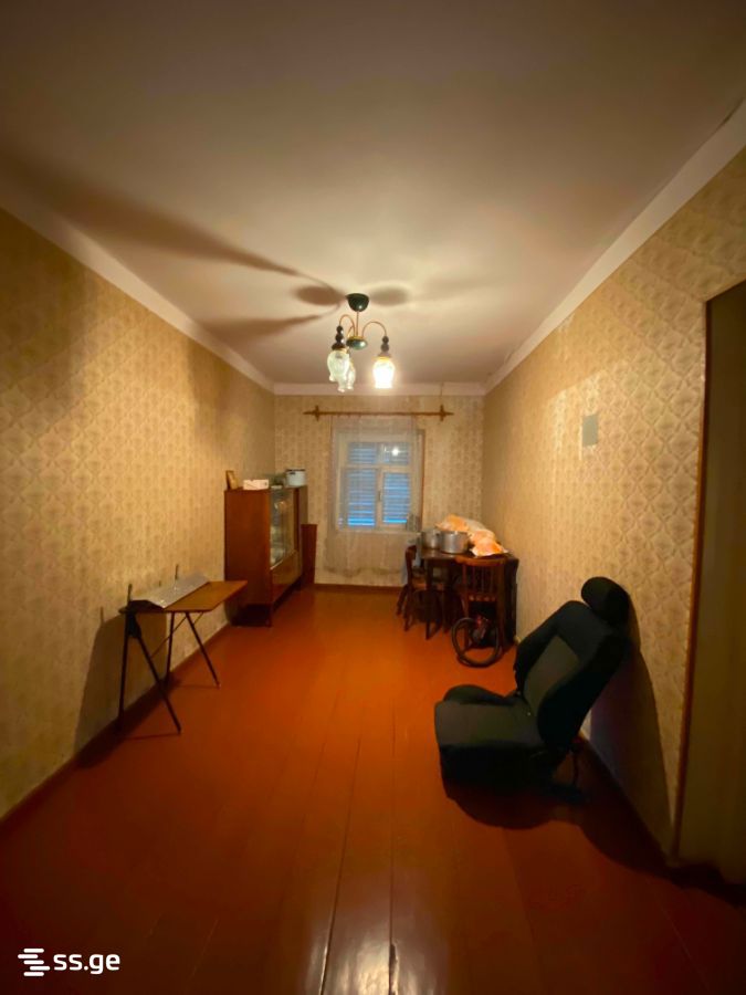 4 Room Private House For Sale view 3