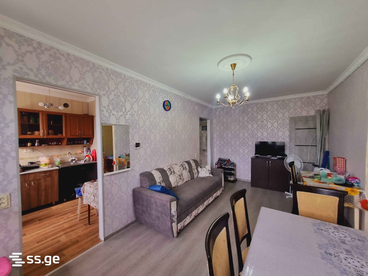 2 Room Flat For Rent. Poti view 1