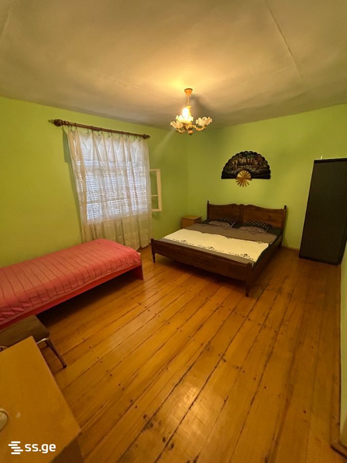 5 Room Private House For Sale view 3