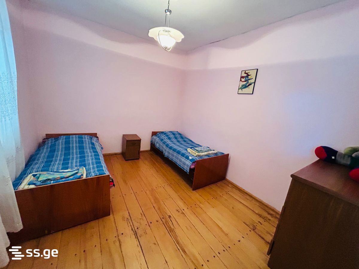 5 Room Private House For Sale view 4