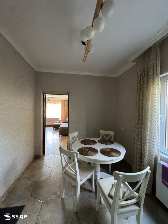 3 Room Private House For Sale view 5