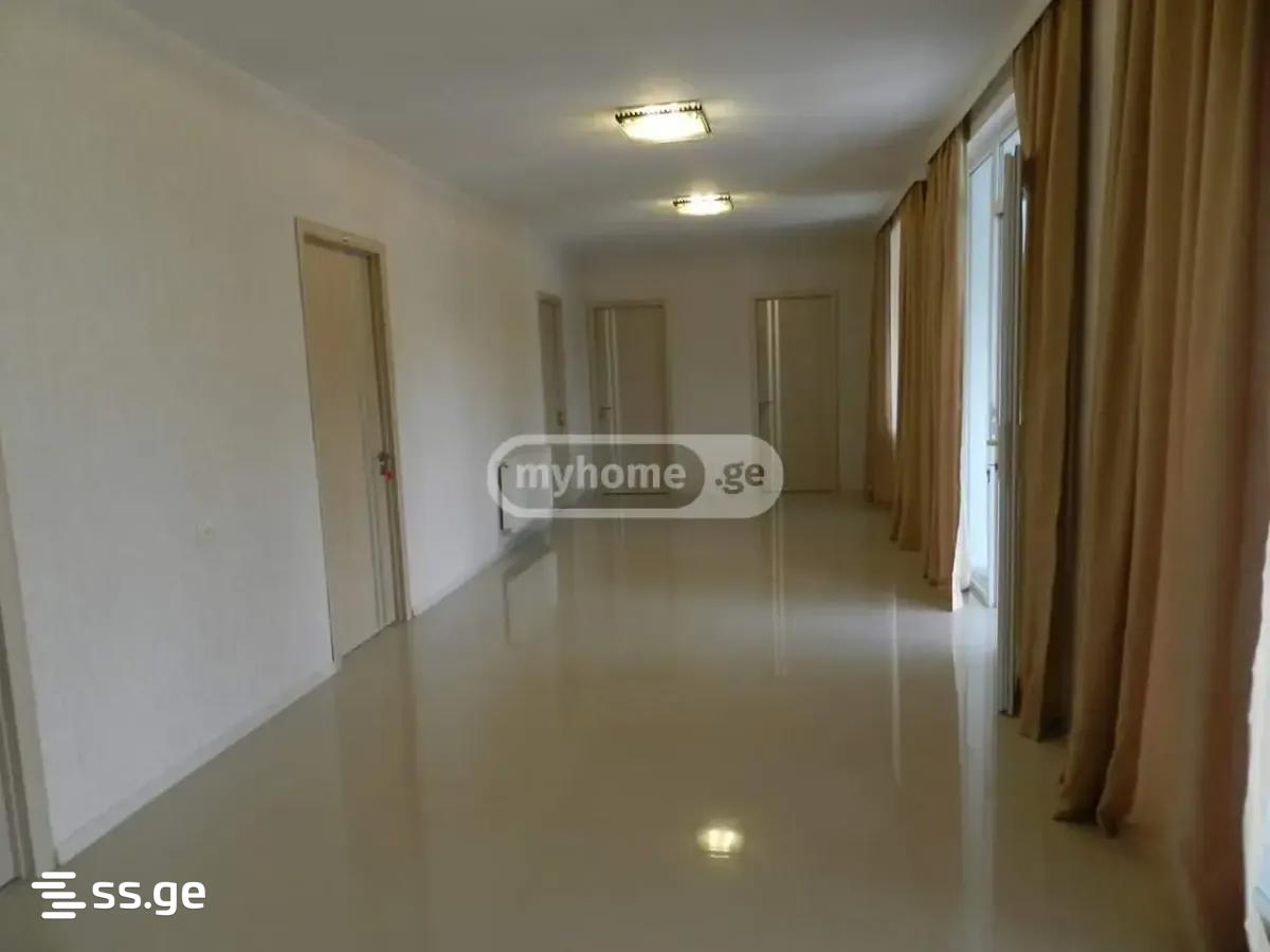 10 Room Hotel For Sale view 7