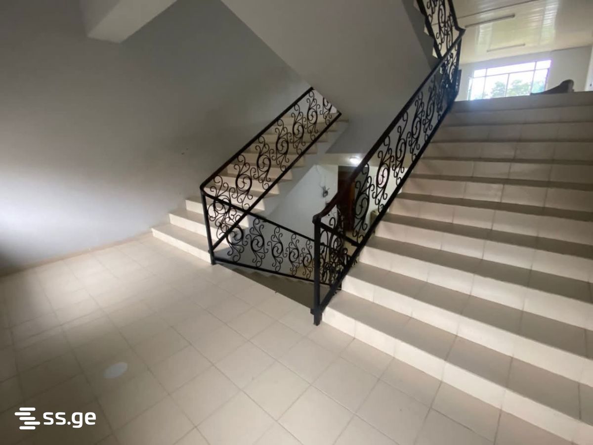 75 Room Hotel For Rent. Ureki view 9
