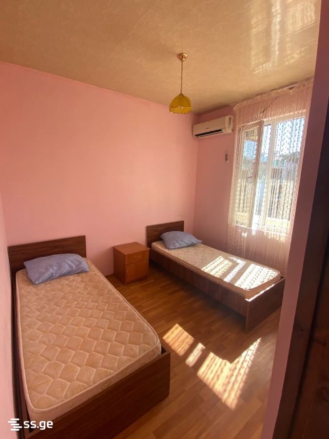 75 Room Hotel For Rent. Ureki view 10