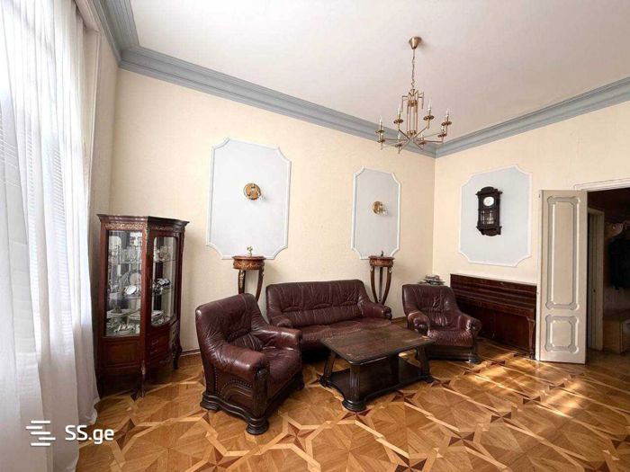 4 room Flat For Sale. Vera  - picture #1
