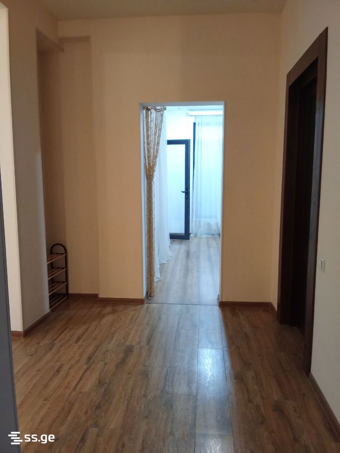 7 Room Private House For Sale view 4