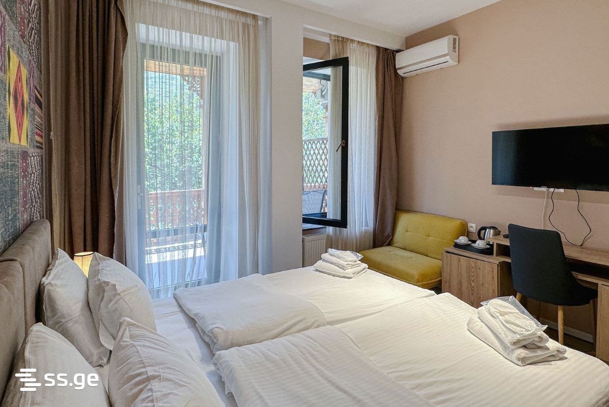 10 Room Hotel For Sale view 7