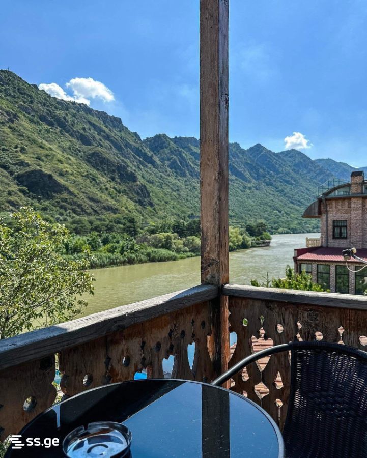 10 Room Hotel For Sale view 8