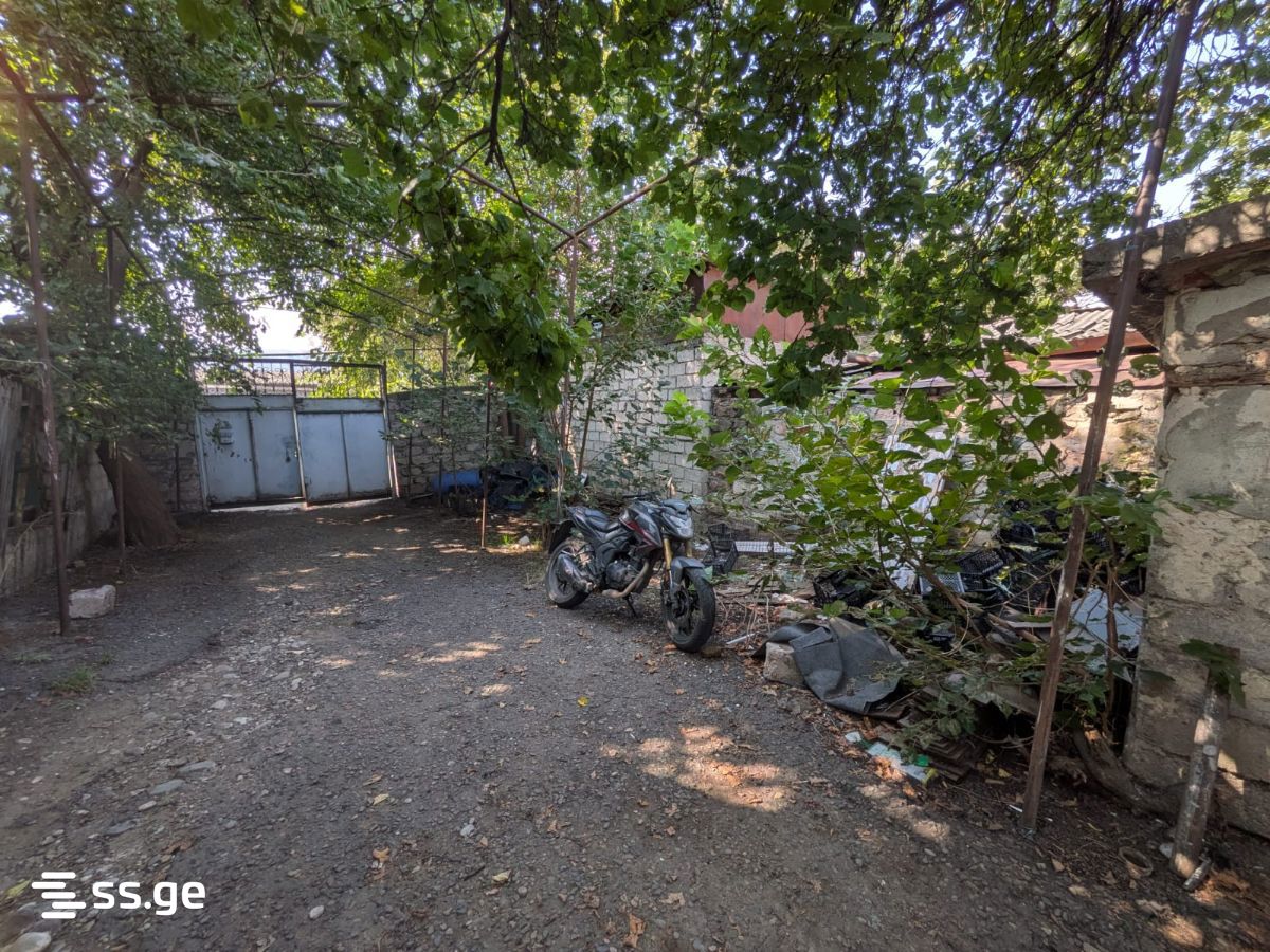 4 Room Private House For Sale view 3