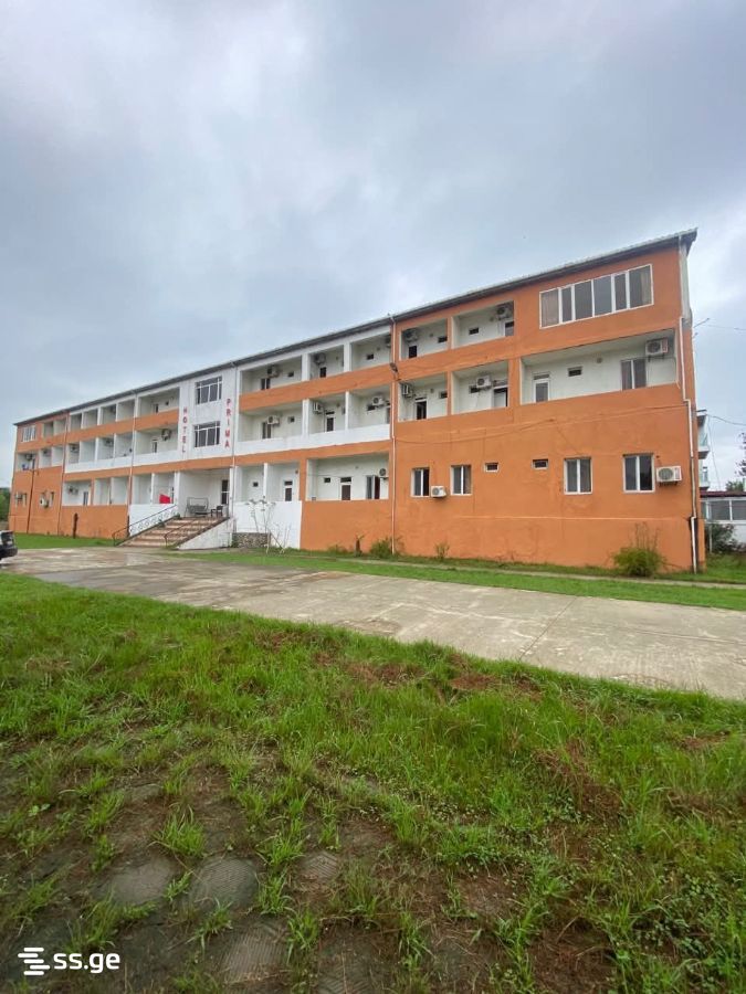75 Room Hotel For Rent. Ureki view 1
