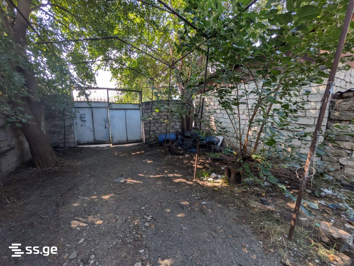 4 Room Private House For Sale view 8