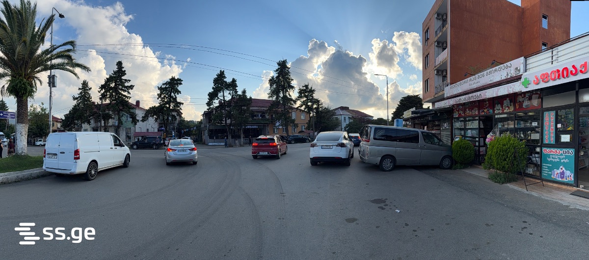 Commercial Space For Sale. Chaqvi view 4