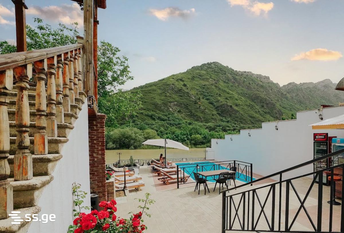10 Room Hotel For Sale view 2