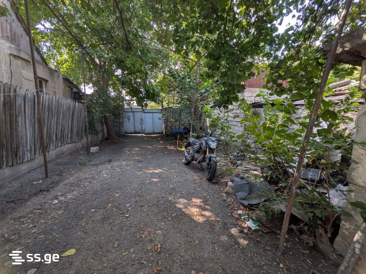 4 Room Private House For Sale view 6