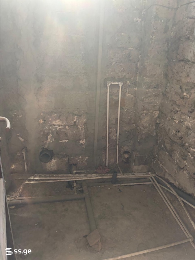 Commercial Space For Sale. Gori view 10